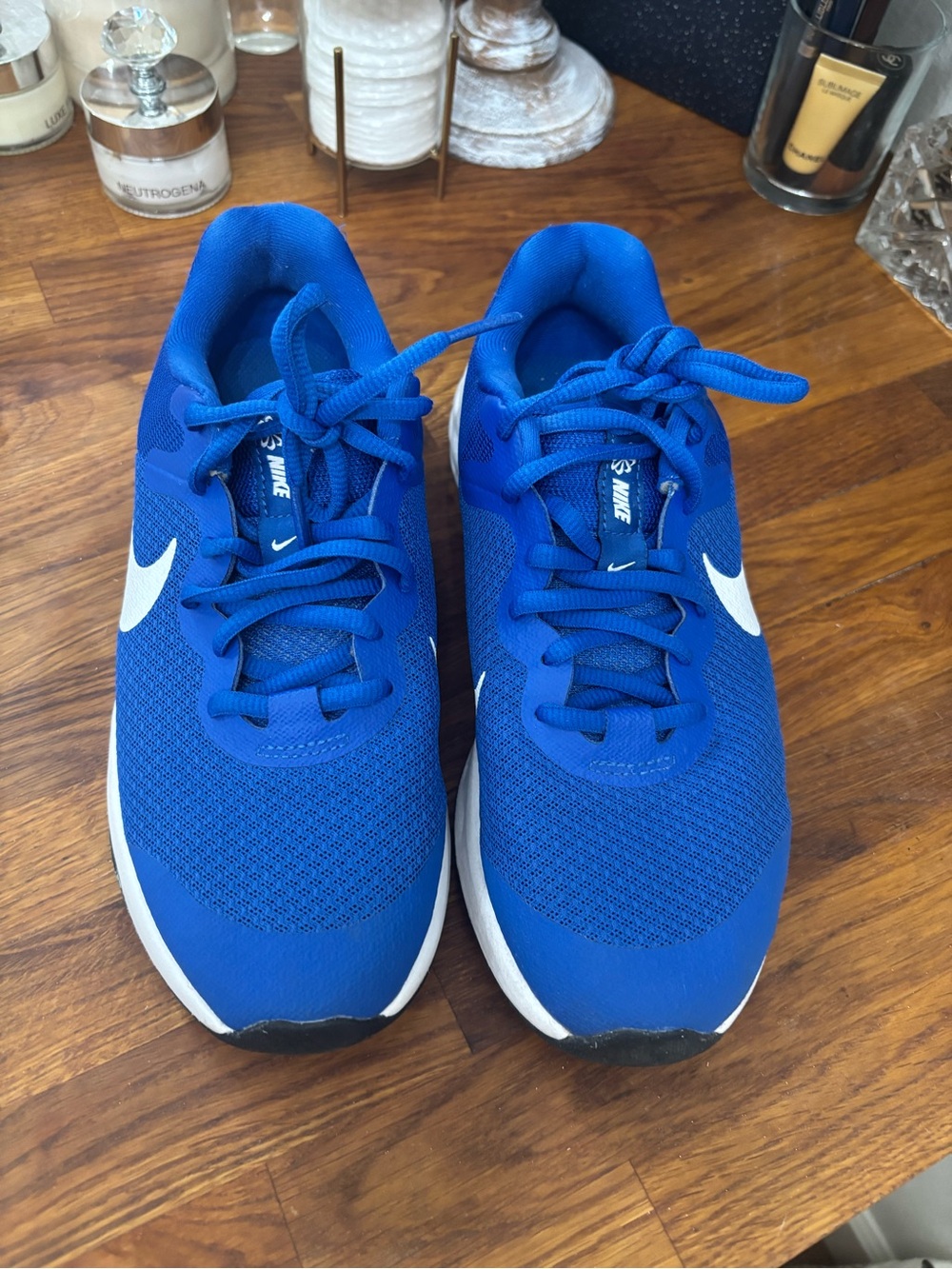 Nike Blue Mesh Running Shoes with White Swoosh Youth 5 women’s 6.5